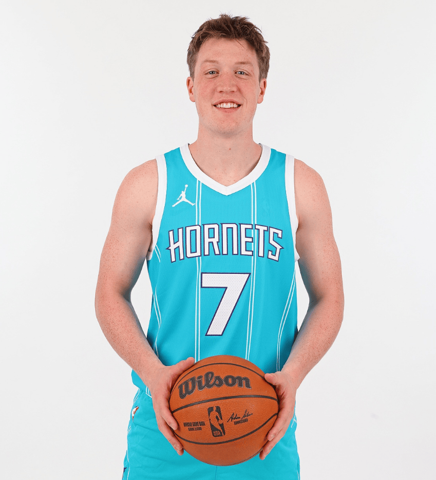 关于风云突变！夏洛特黄蜂赛前造点机会，欧冠版图或变，引发热议，资深球员宣示担当的信息-九游体育平台